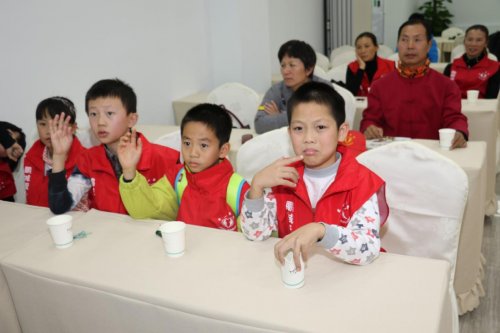 亲子活动小朋友